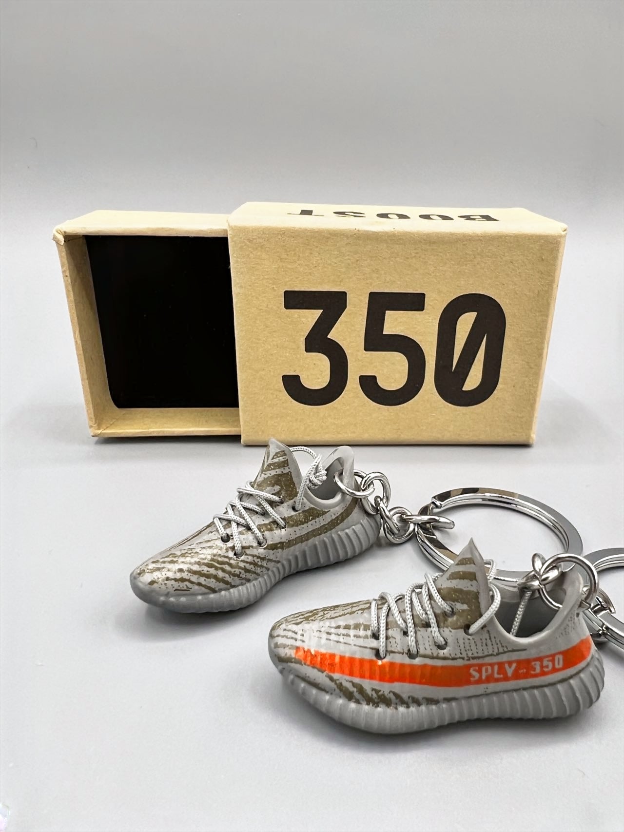 【Beluga】YZY Shoe Keychain image 1