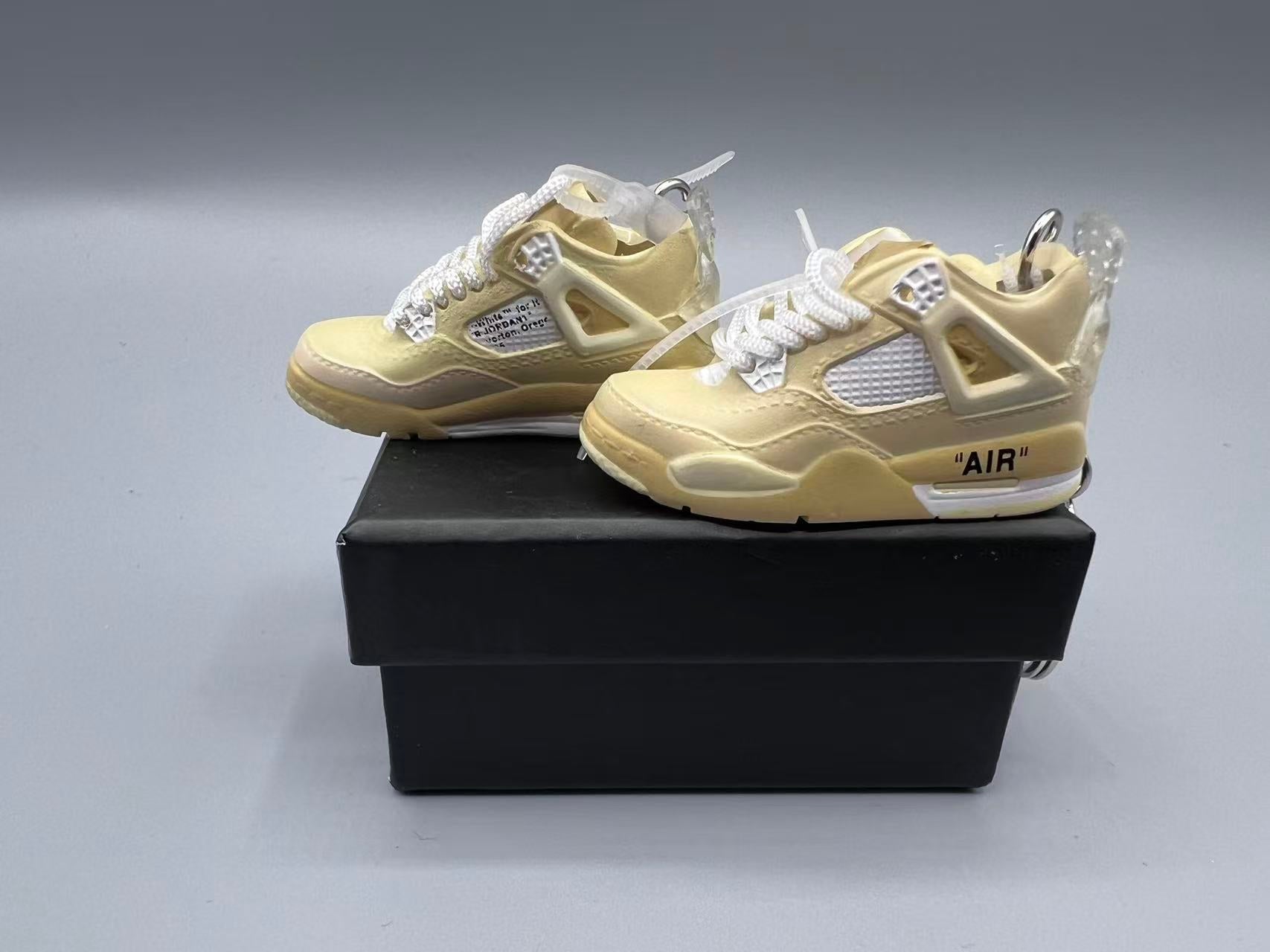 “Sail Cream Mesh” | Model J4