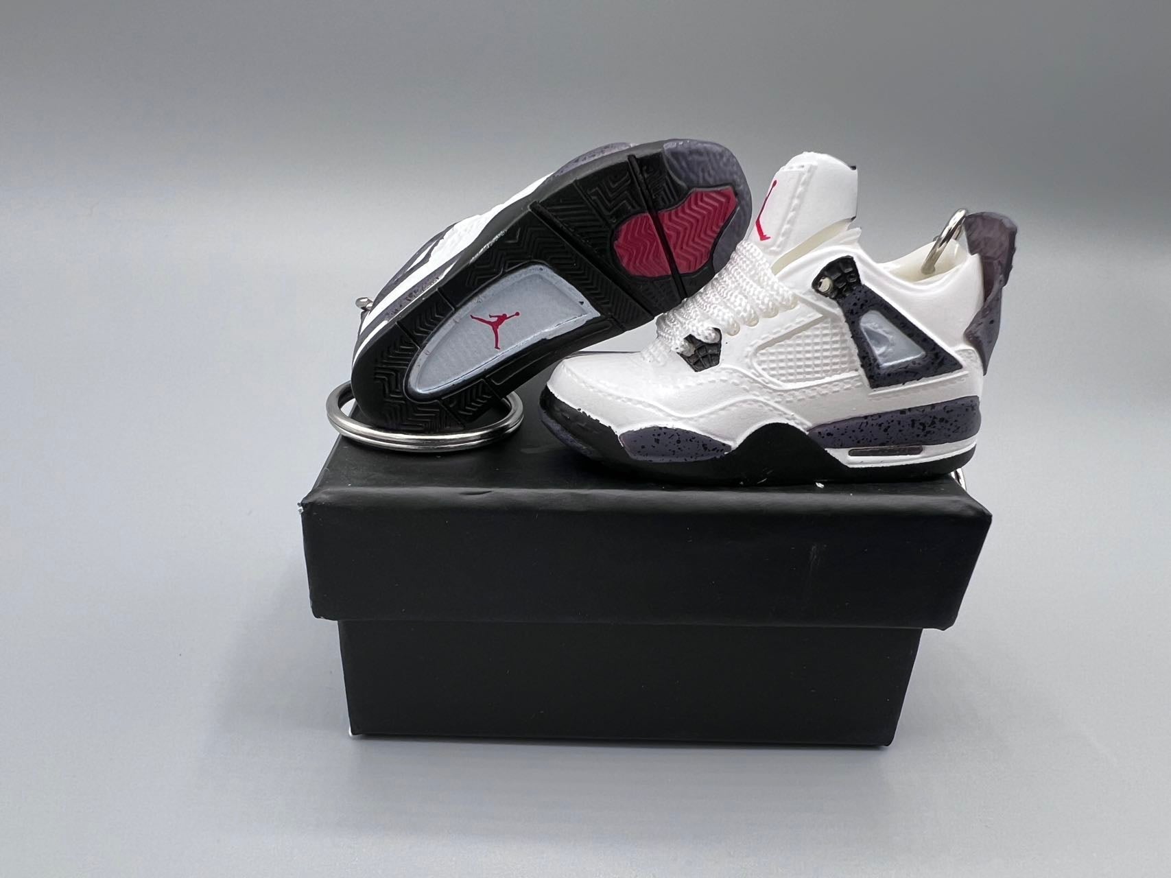 “White Cement Style” | Model J4
