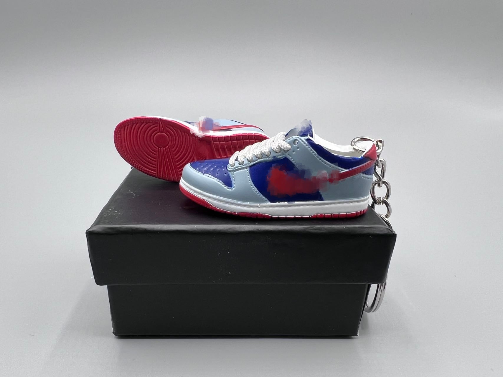 1:6 Scale Mini Sneaker – "Retro Soccer Style"