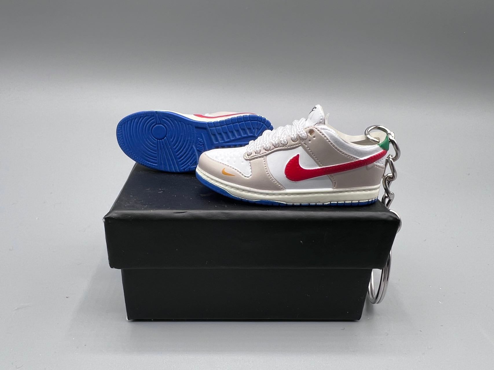 1:6 Scale Mini Sneaker – "Iron Silver"
