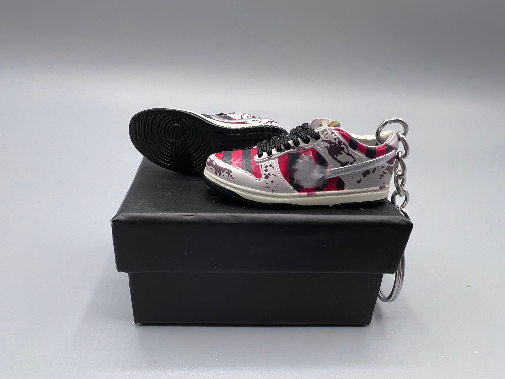 1:6 Scale Mini Sneaker – "Freddy Inspired"