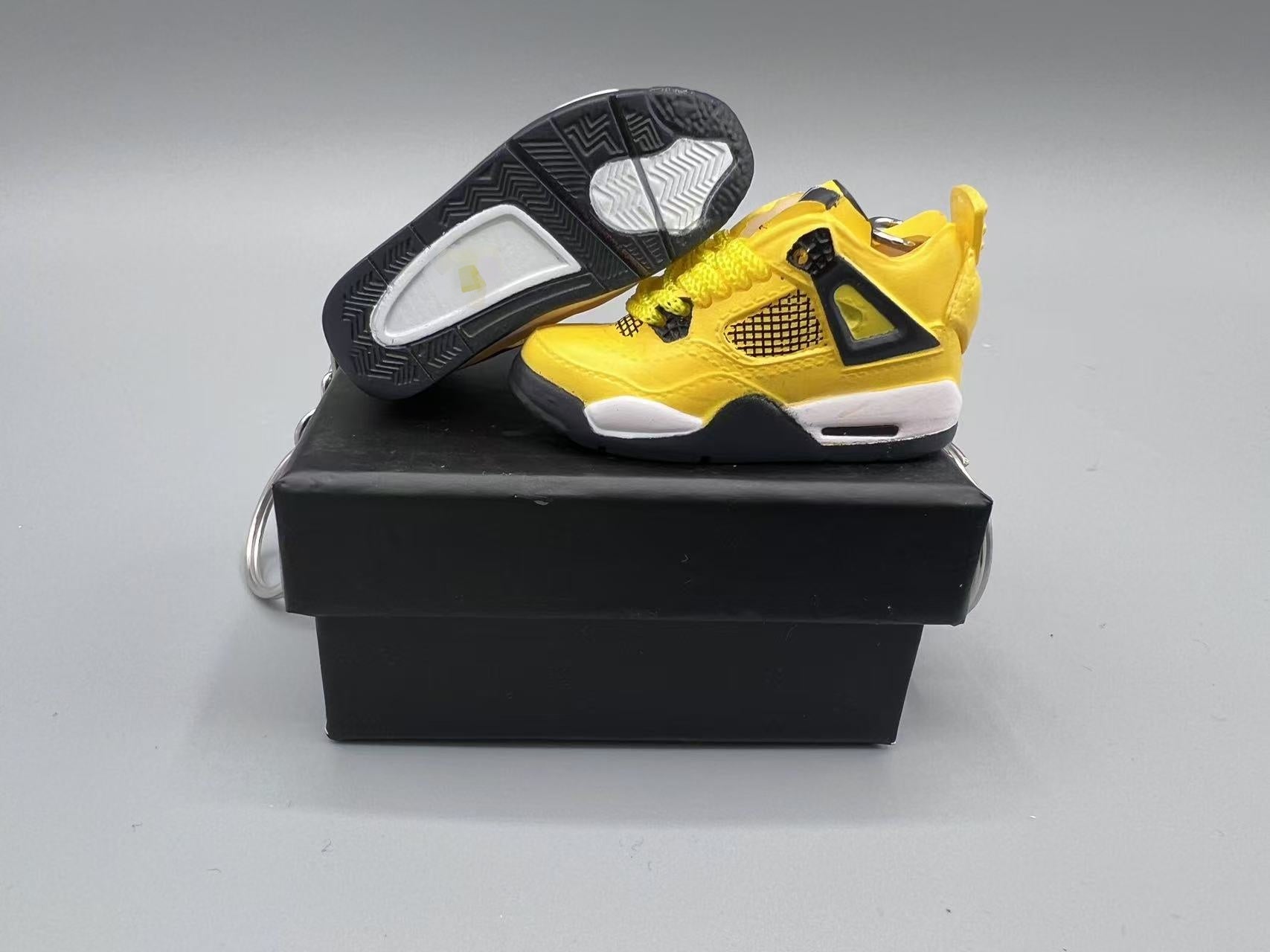 “Lightning” | Model J4