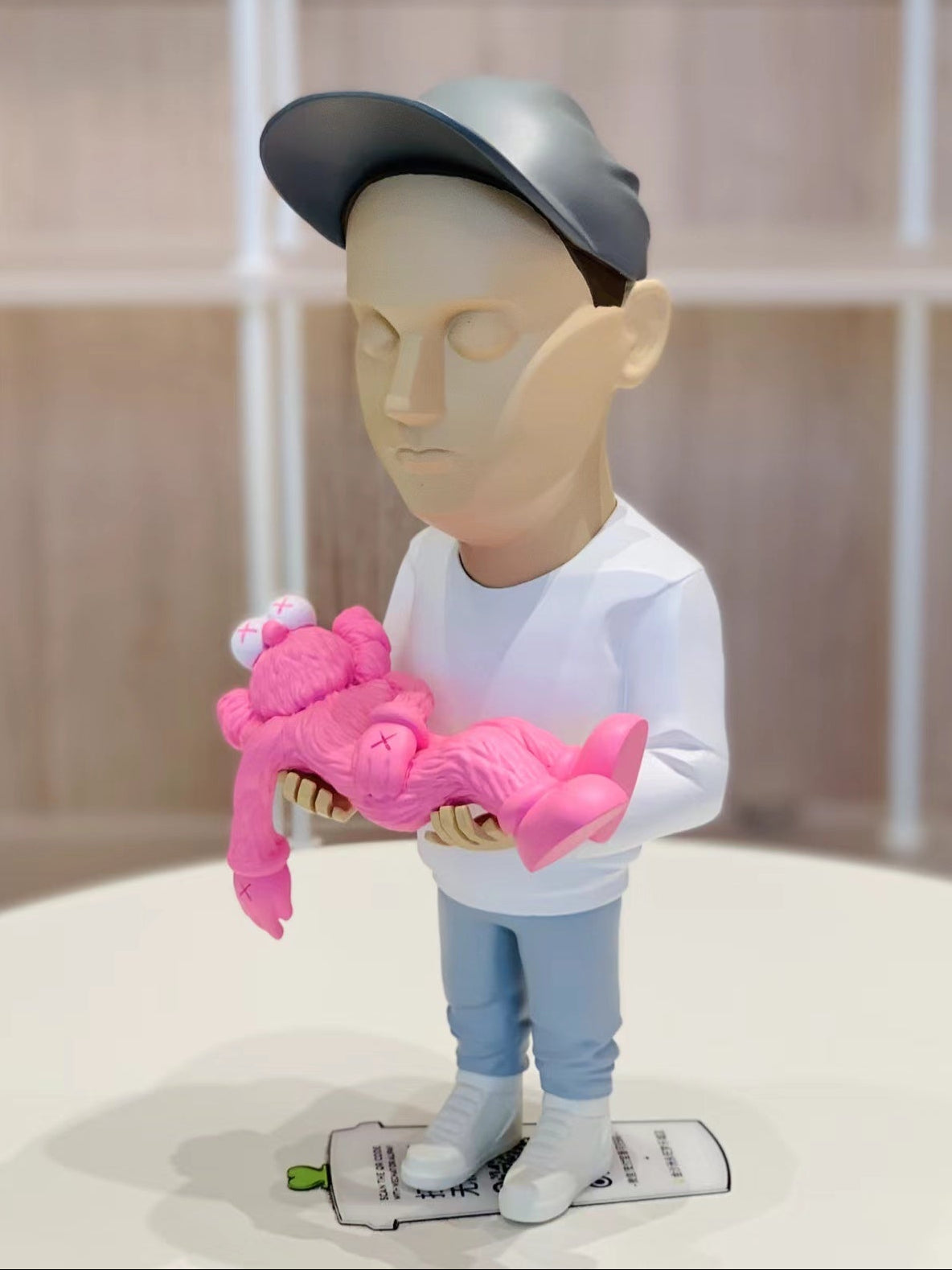 Celebrity Artist Actor Designer Culture Luxury Figure (Bryan Donnelly KAWS Pink)