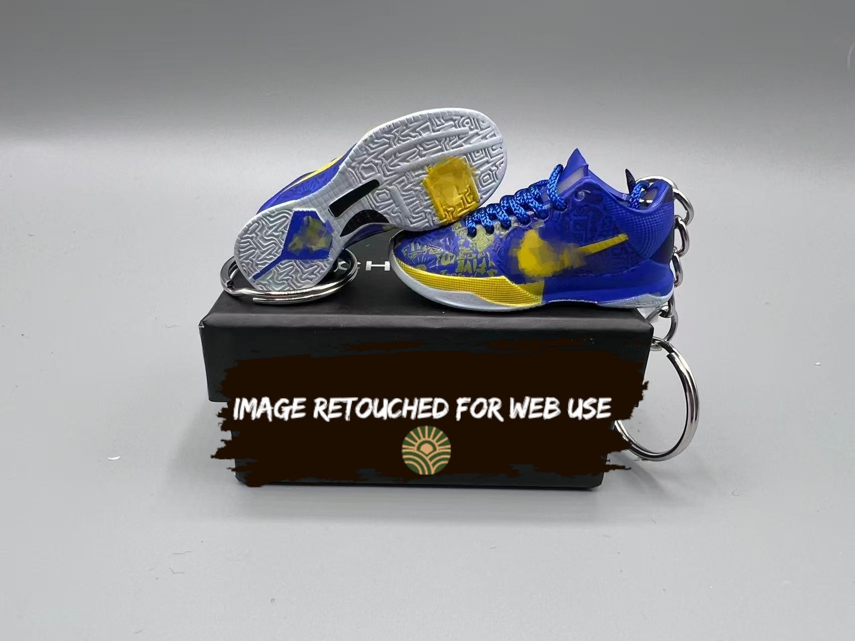 1:6 Mini Sneaker Keychain – “Bay Lightning Blue/Yellow”
