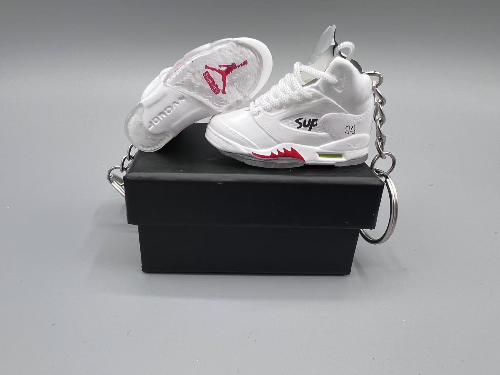 "Street Box White Style” | Model J5