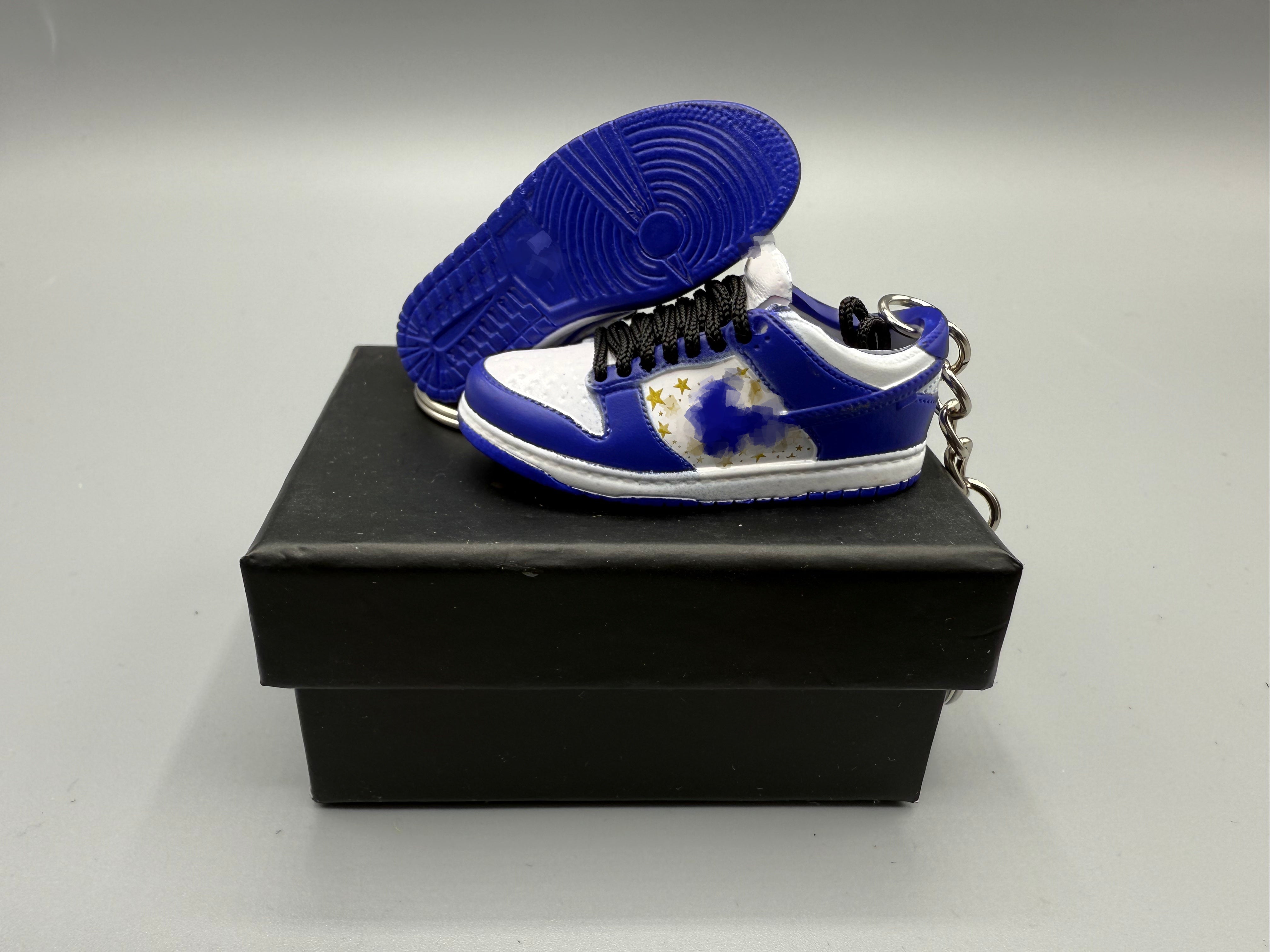 1:6 Scale Mini Sneaker – "Street Box Star Blue"