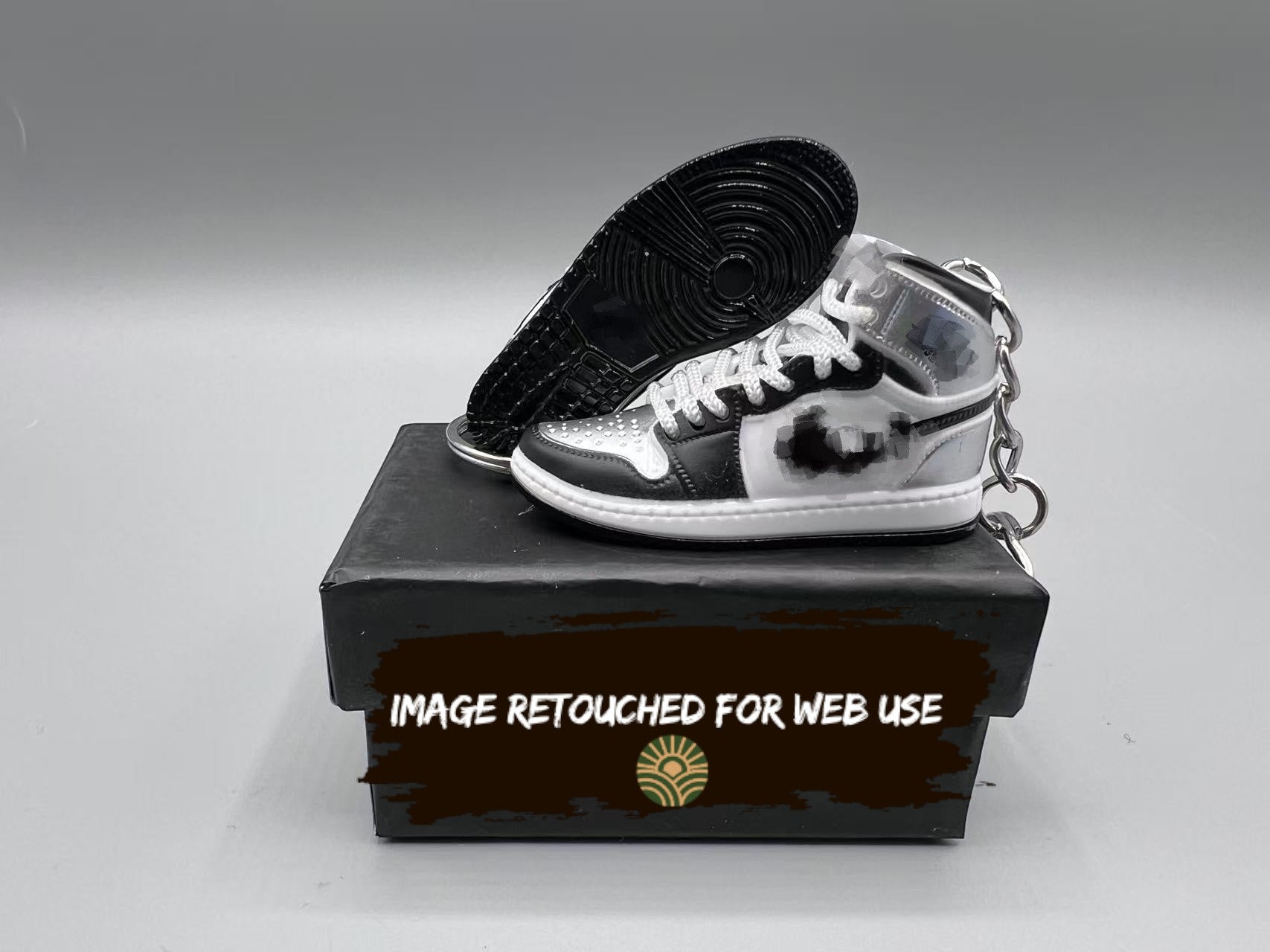 1:6 Scale Mini Sneaker – "Silver Toe"