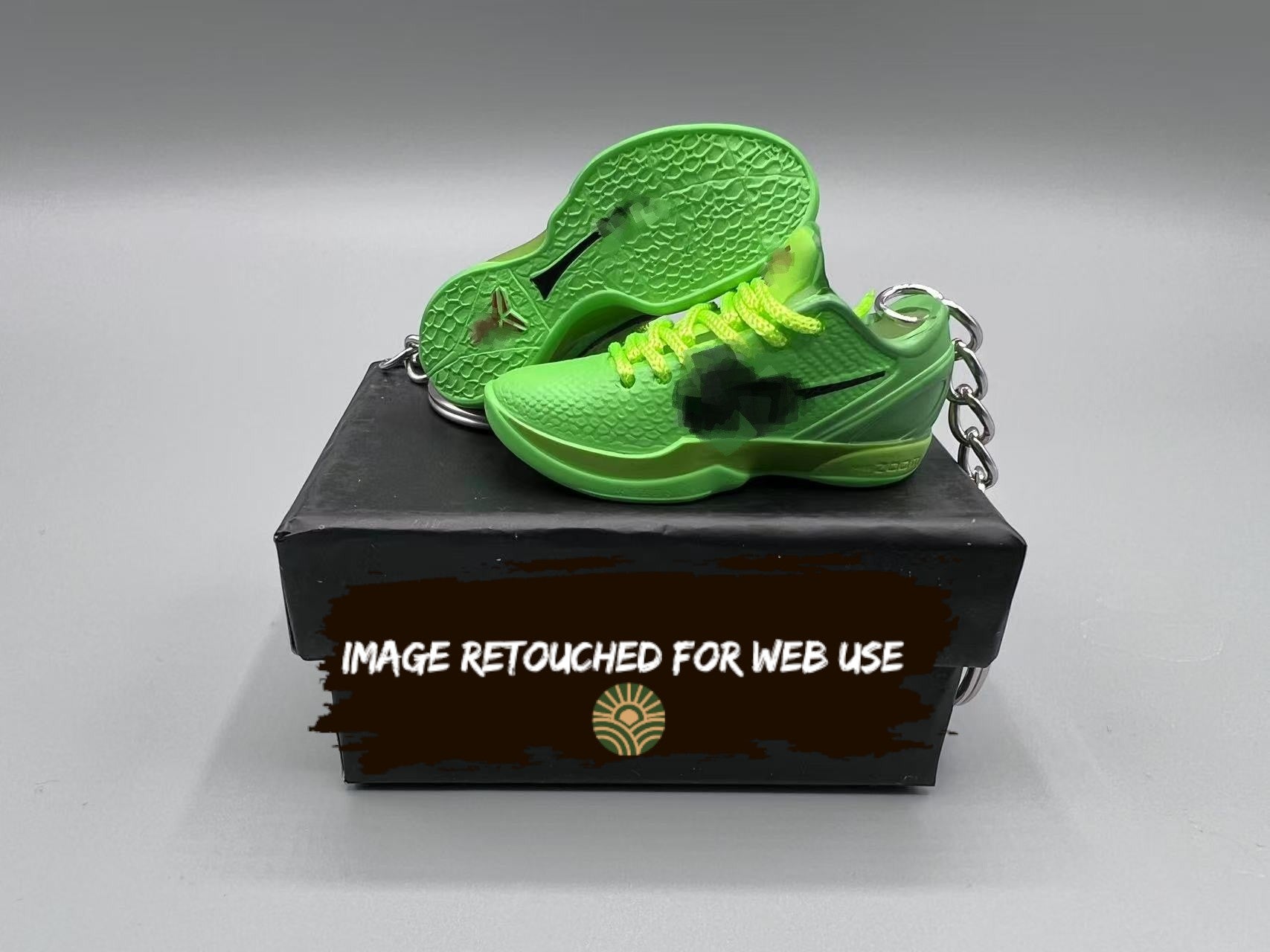 1:6 Mini Sneaker Keychain – Mamba Style “Venom Grinch Green”
