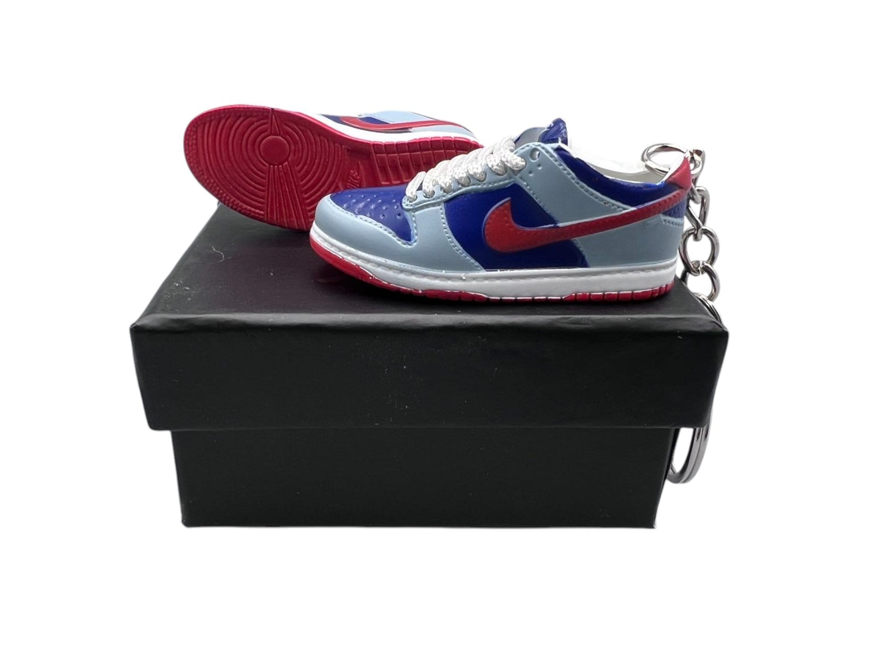 【Samba】SB Dunk Shoe Keychain image 0
