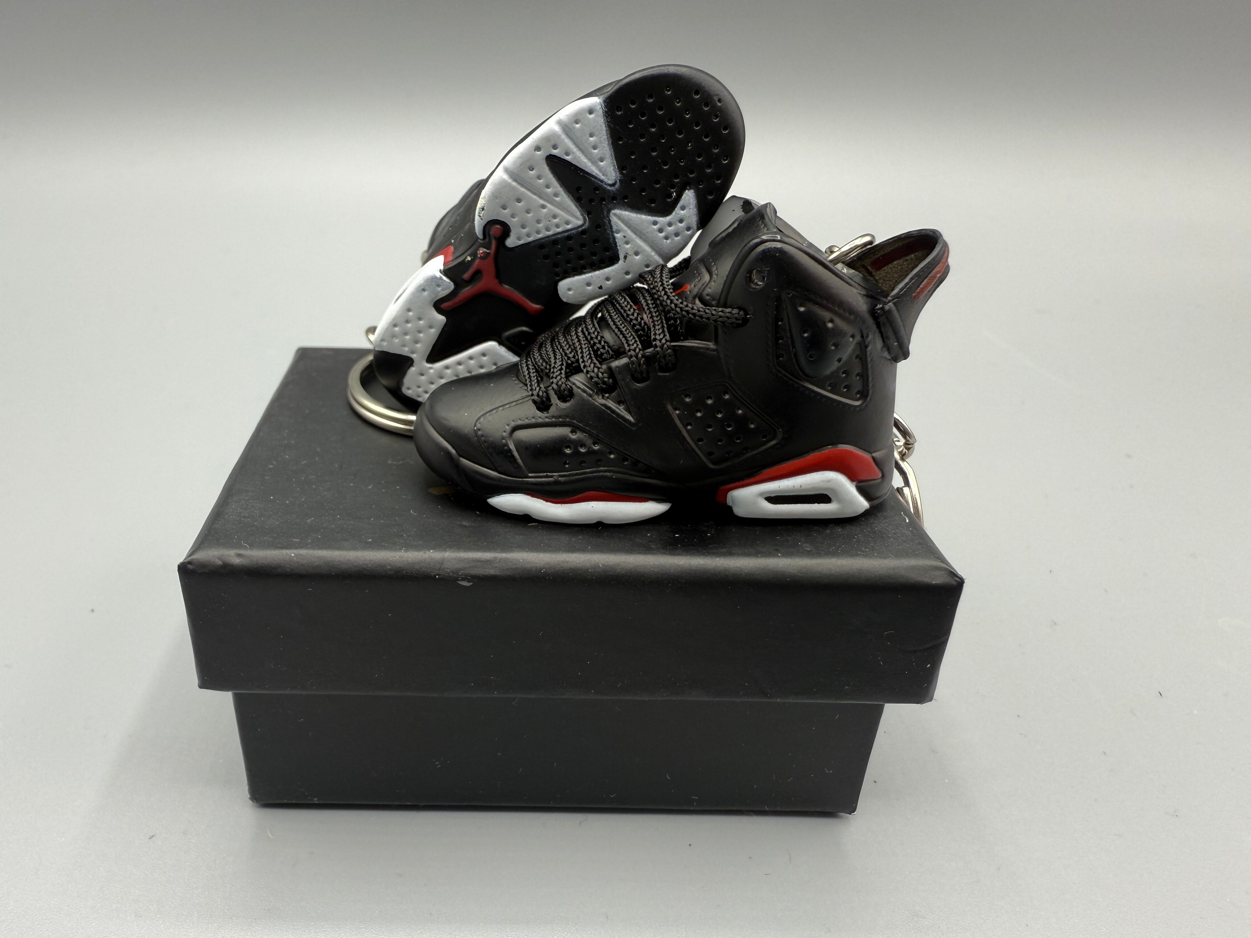 “Black & Infrared Style” | Model J6