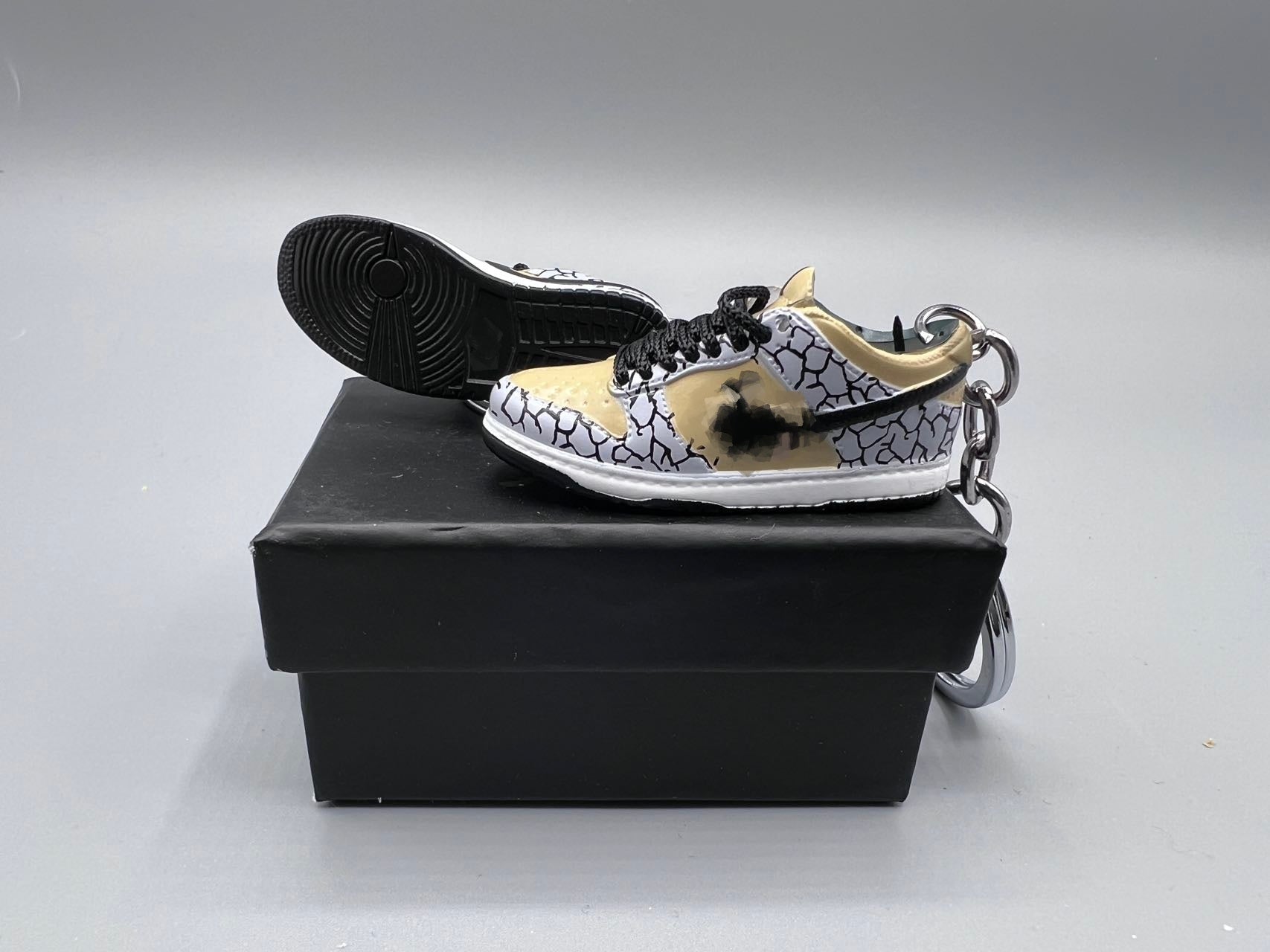 1:6 Scale Mini Sneaker – “Catcus"