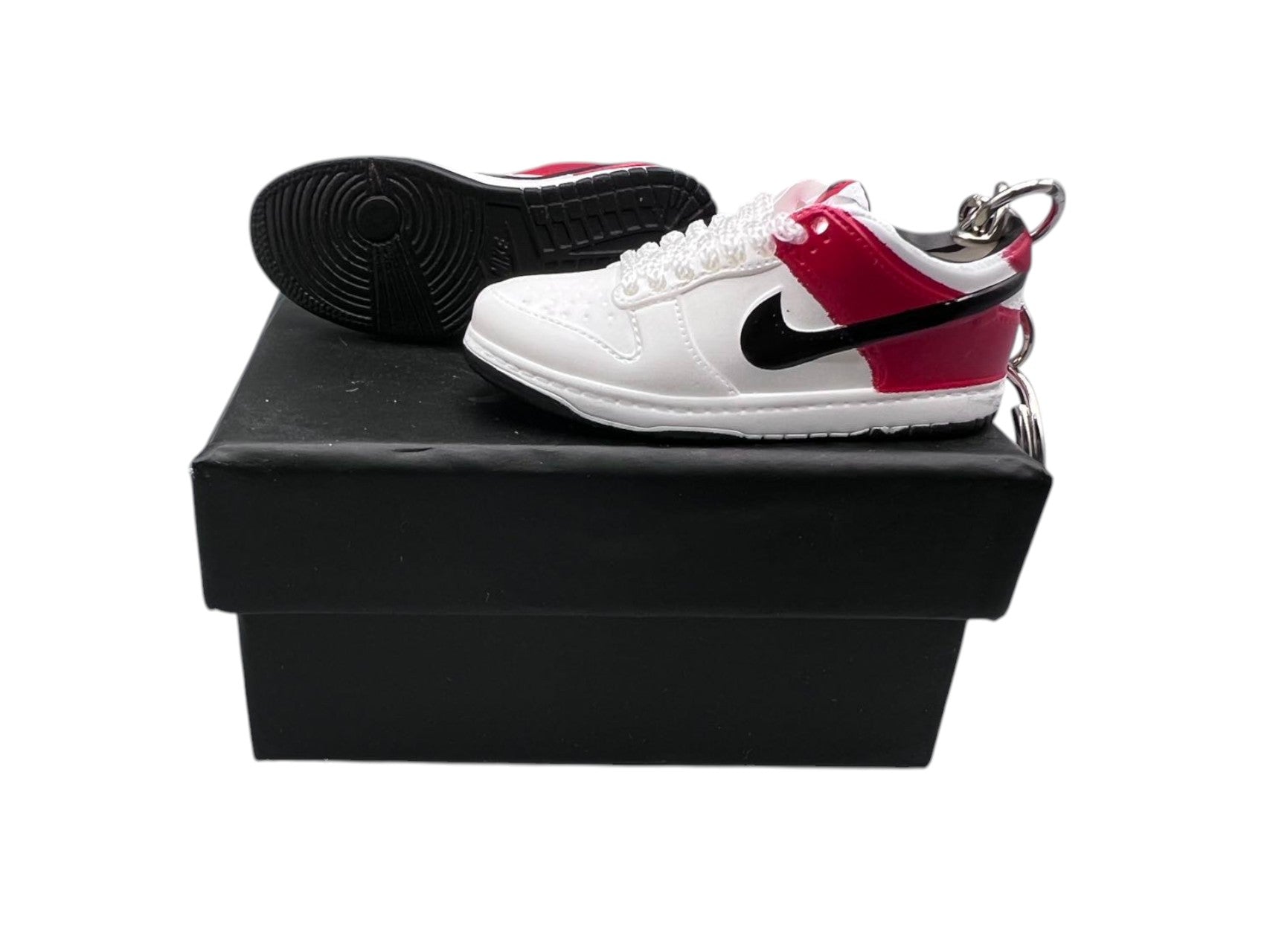 【Chicago Red/White】SB Dunk Shoe Keychain image 0
