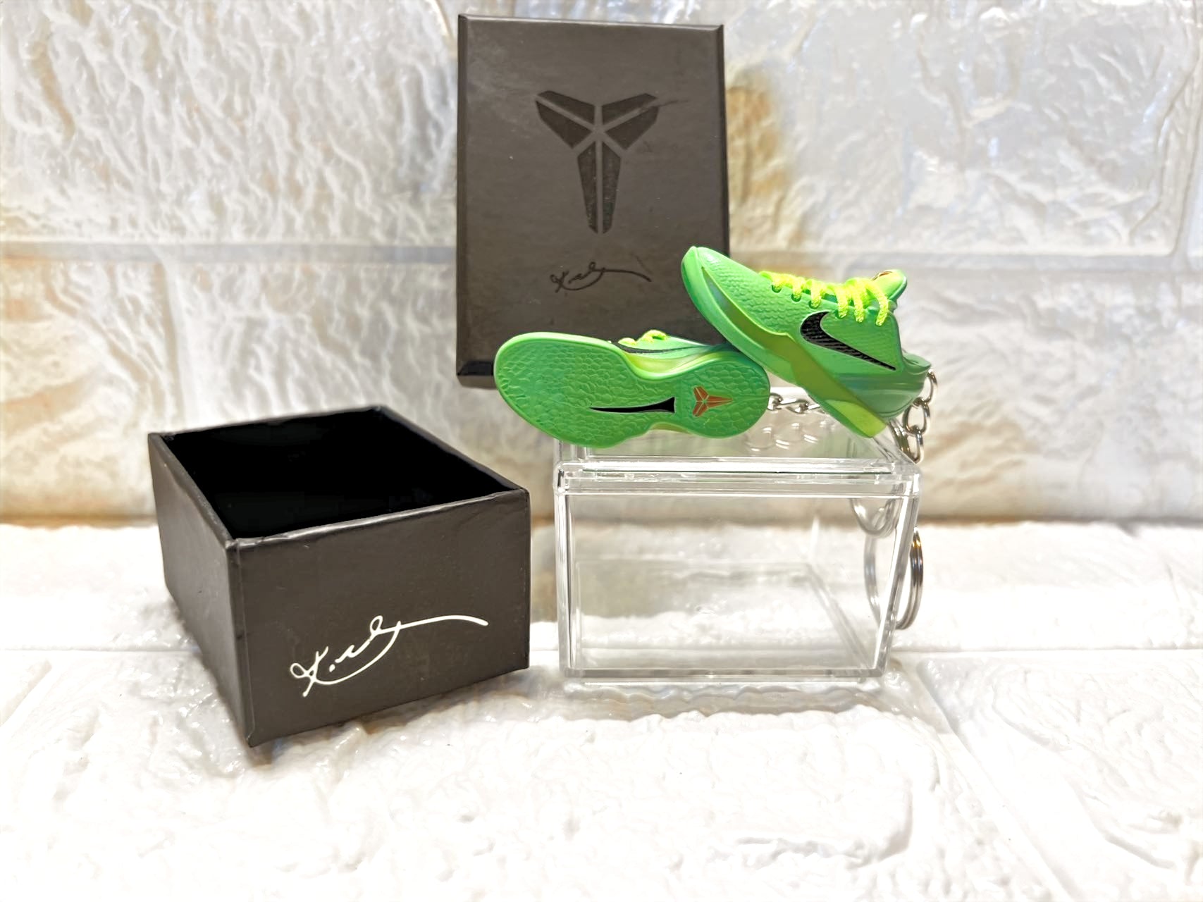 【Grinch】Kobe 6 Protro Sneaker Keychain image 1