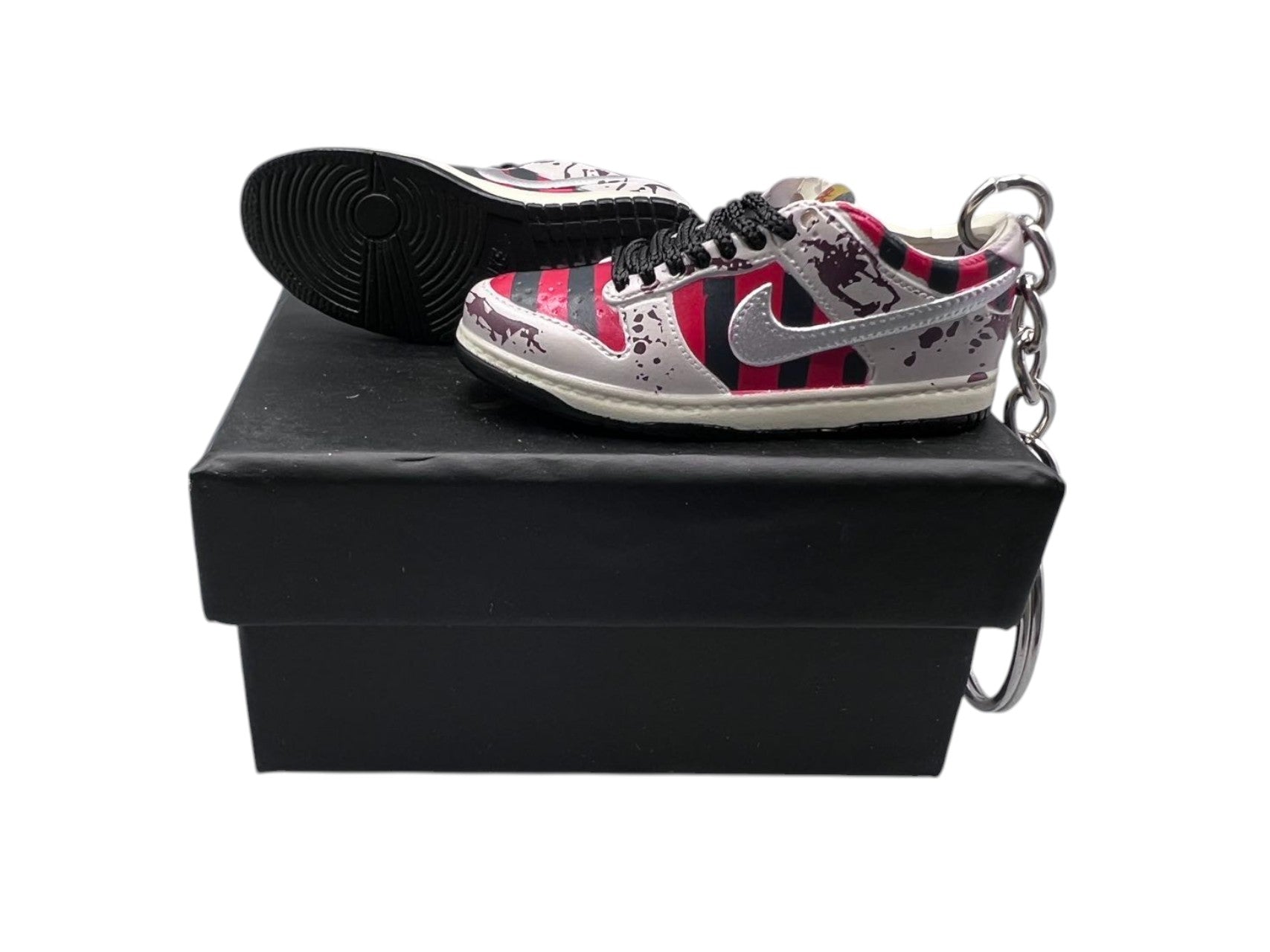 【Freddy Krueger】SB Dunk Shoe Keychain image 0