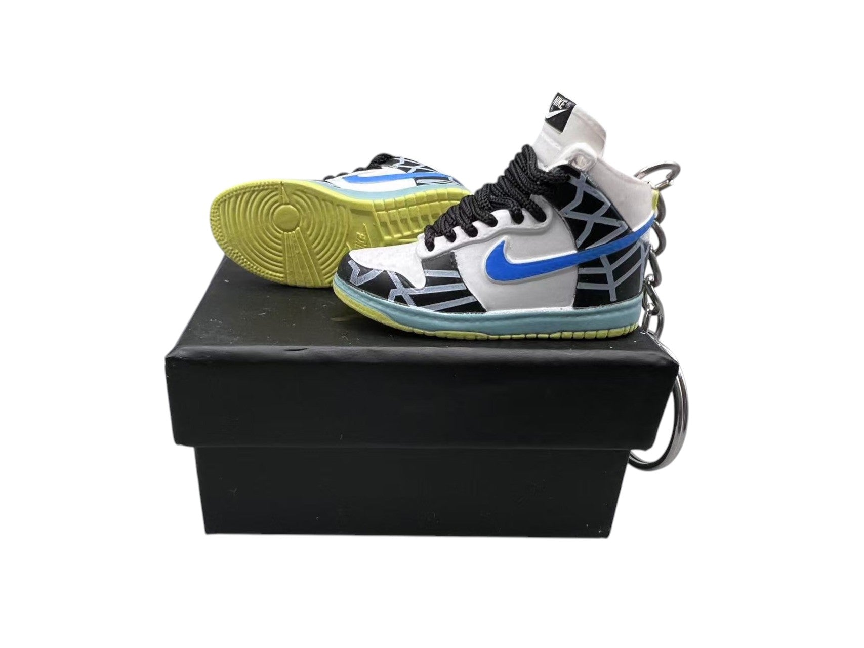 【Thrashin 】SB Dunk High Sneaker Keychain image 0