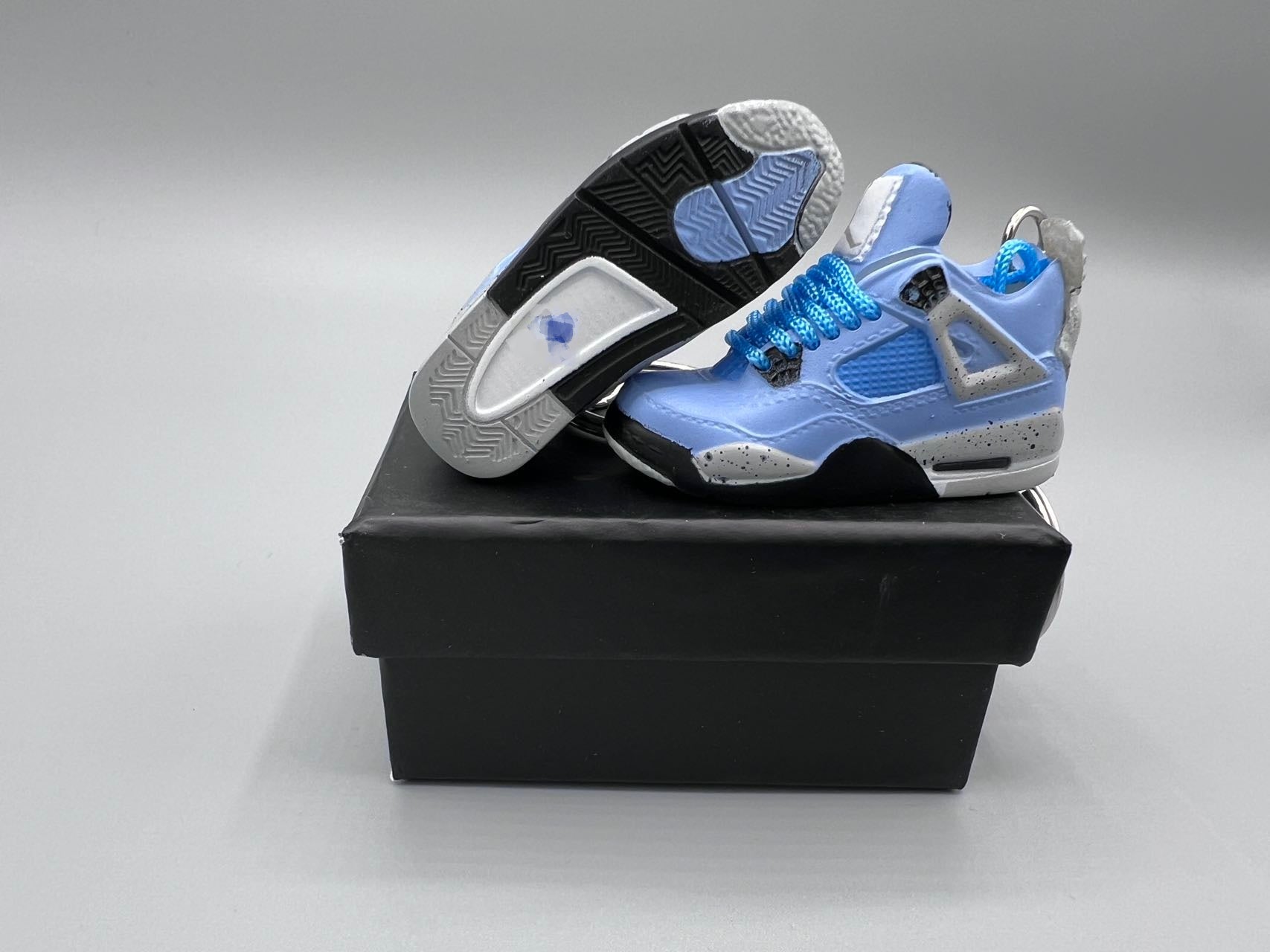 "University Blue Style" | Model J4