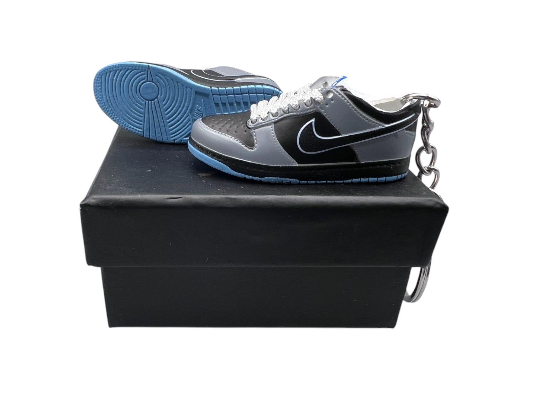 【Concepts Blue Lobster】SB Dunk Shoe Keychain image 0
