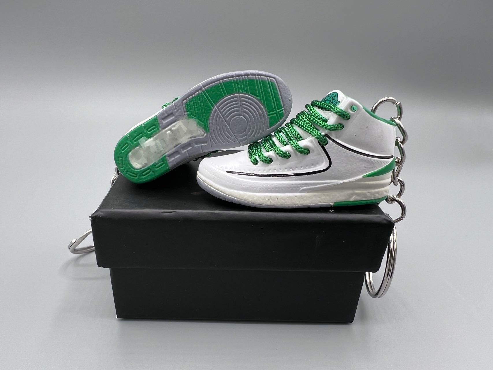 “Green/ White Lucky Style” | Model J2