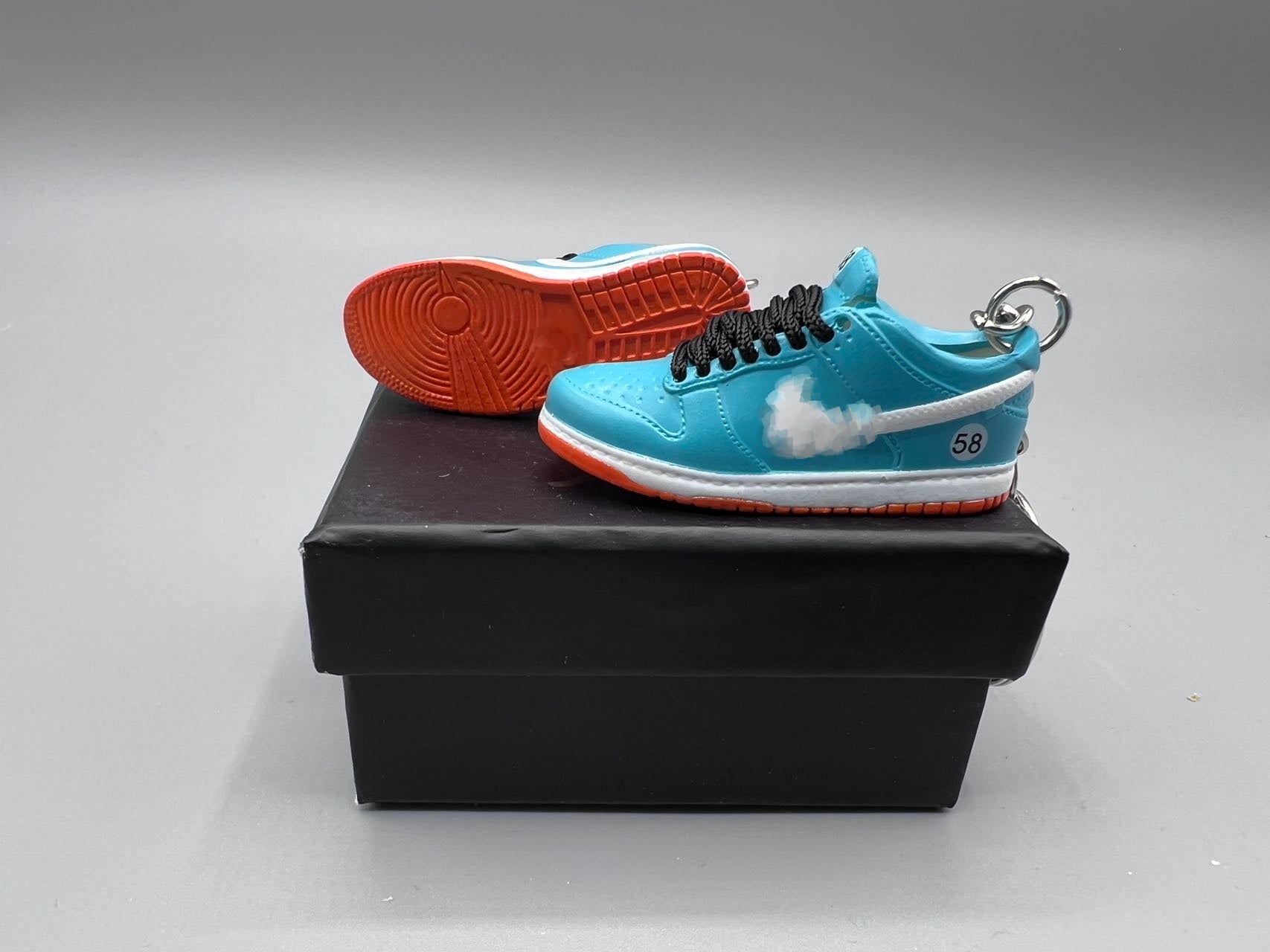 1:6 Scale Mini Sneaker – "58"