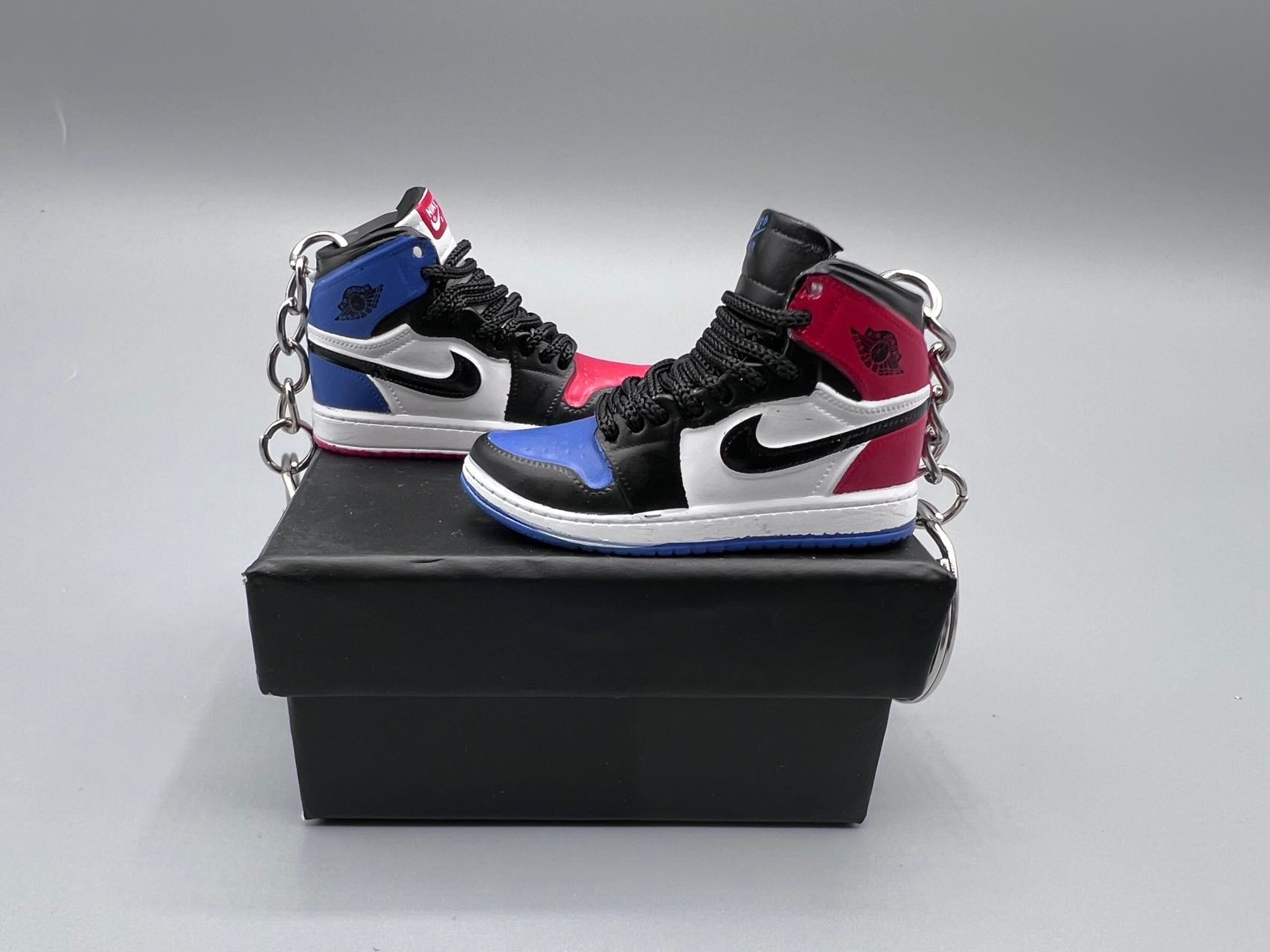 1:6 Scale Mini Sneaker – Doll Wear or Keychain - "TOP3"