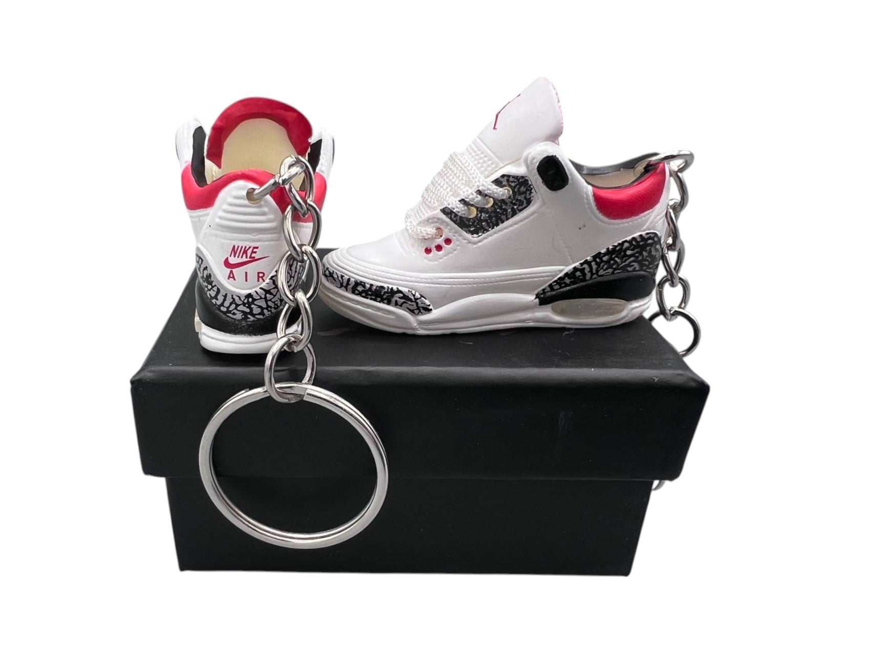 【Fire Red】Air Jordan 3  SE Shoe Keychain image 0