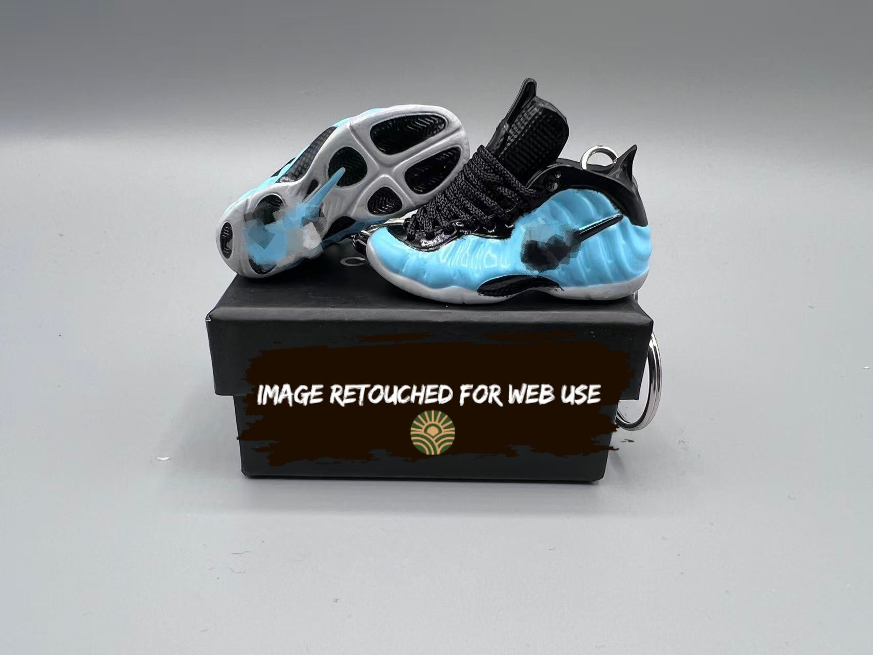 1:6 Mini Sneaker Keychain – “Polar Blue Foam Style”