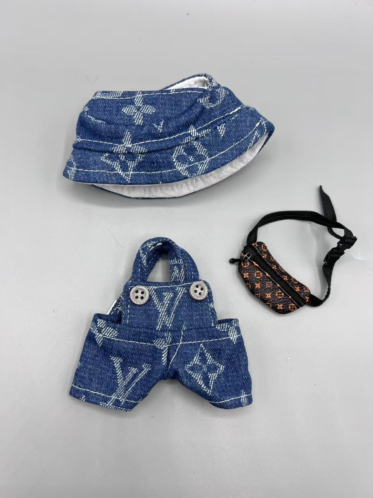 Popmart Labubu Clothes + Bag Set