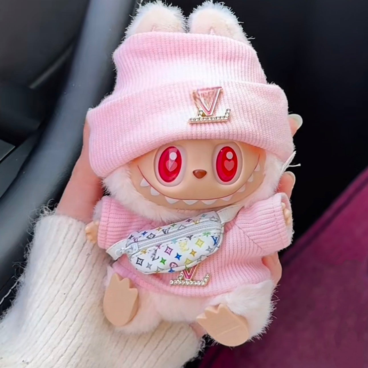 Popmart Labubu Clothes + Crossbody Bag Set Pink Beanie