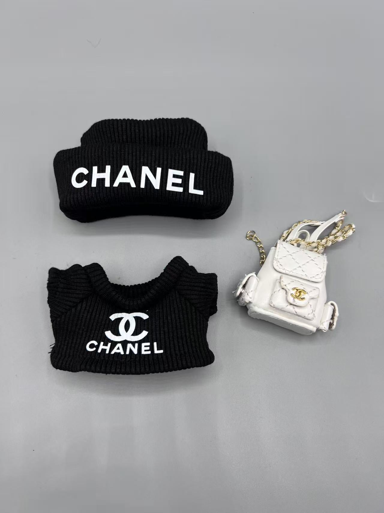 Popmart Labubu Clothes + Bag Set