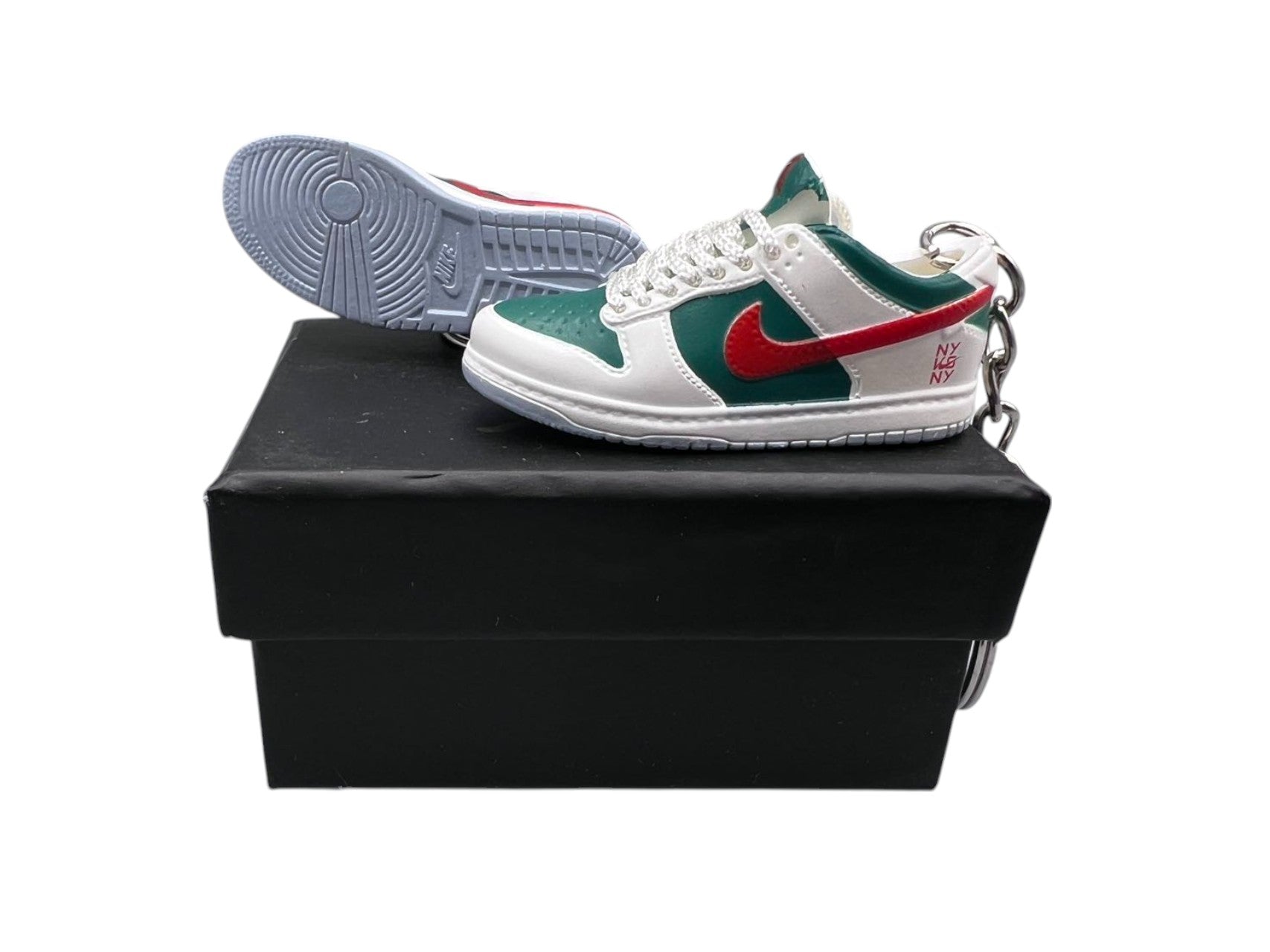 【NY vs NY】SB Dunk Shoe Keychain image 0