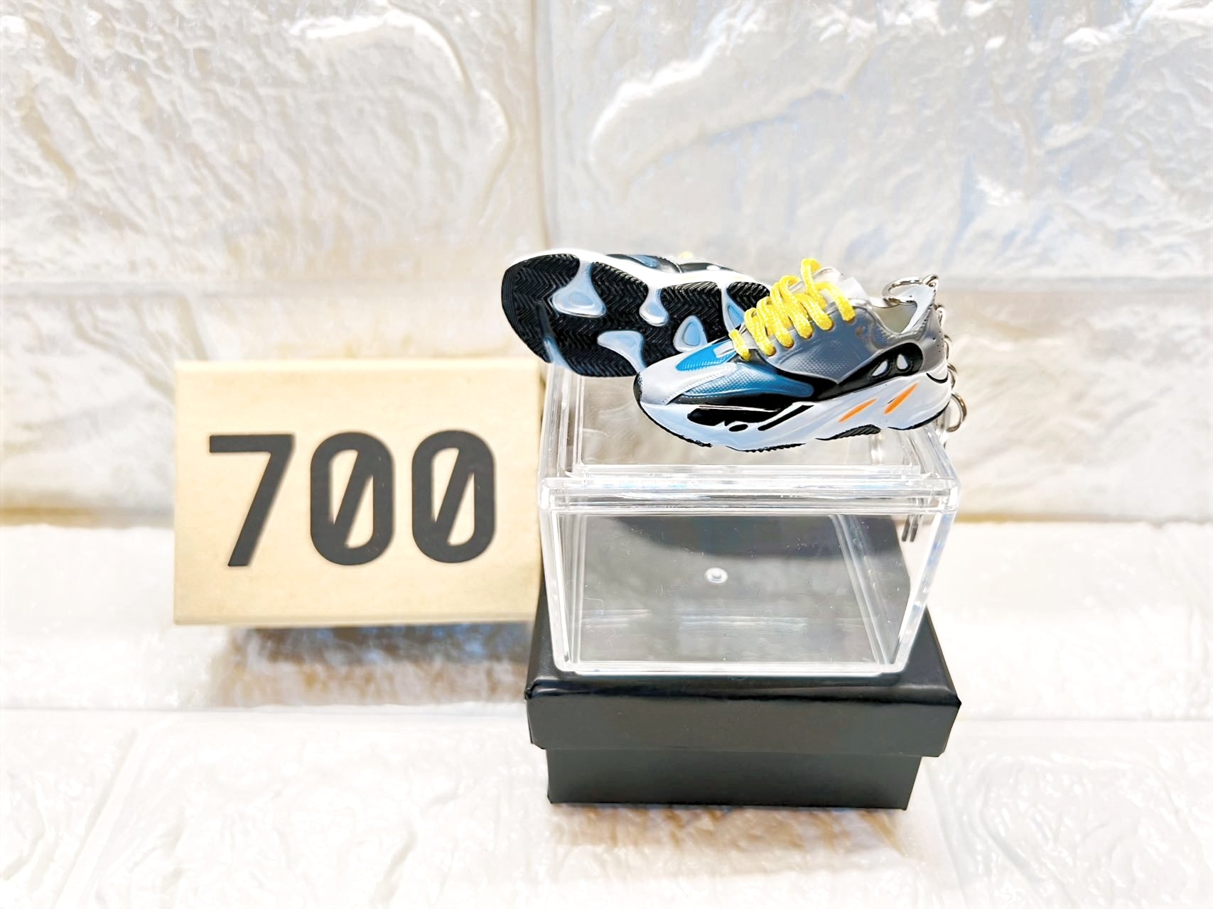 【Wave Runner 】YZY Yellow Lace Shoe Keychain image 1